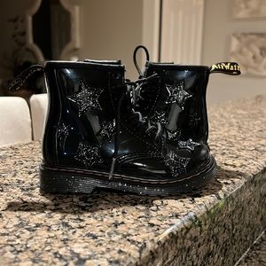 COPY - Dr. Martens - black